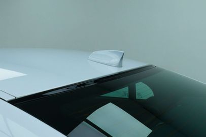 Car image 36