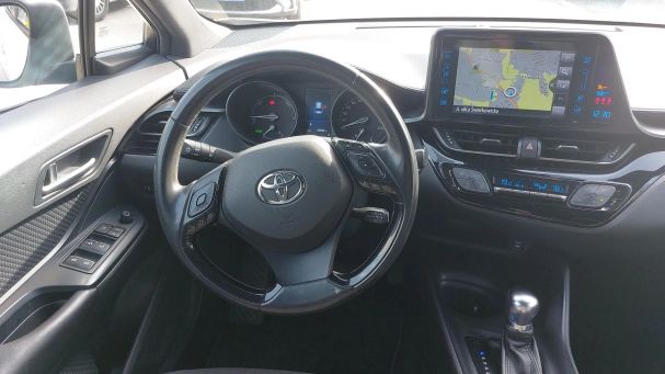 Toyota C-HR 90 kW image number 11