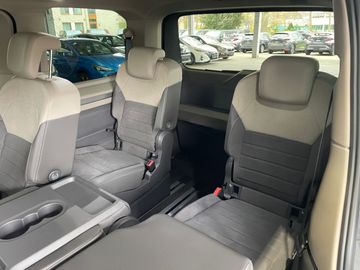 Car image 31