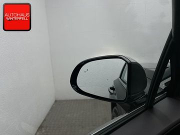 Car image 37