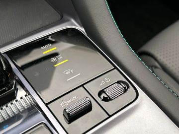 Car image 42
