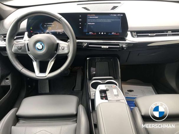 BMW iX1 eDrive20 150 kW image number 6