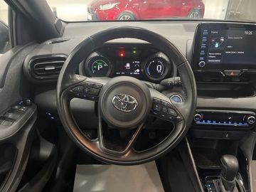 Car image 14