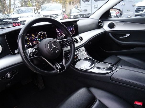 Mercedes-Benz E 200 d T 118 kW image number 8