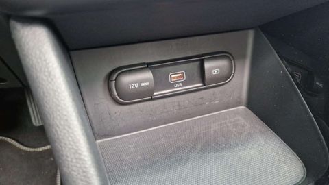 Car image 31