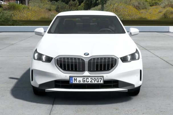 BMW 520 140 kW image number 2