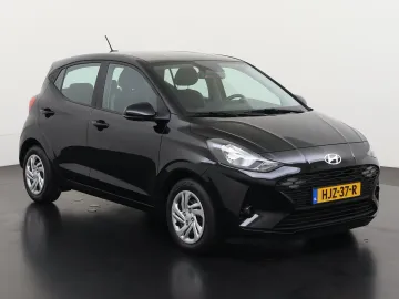 Car image 30