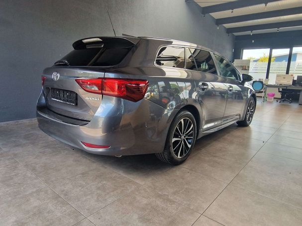 Toyota Avensis Touring S 1.8 108 kW image number 3