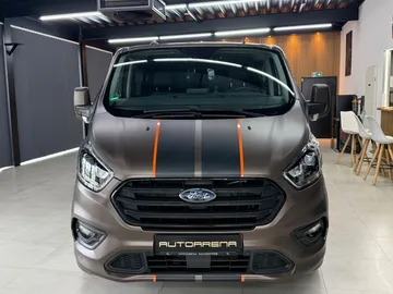Car image 4
