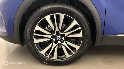 Car image 20
