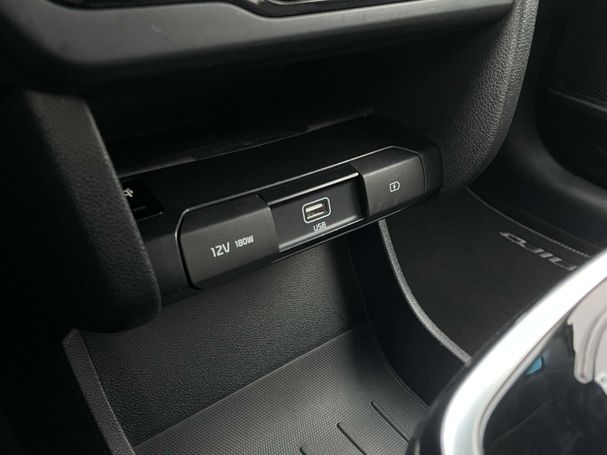 Kia Niro e 64 kWh 150 kW image number 25