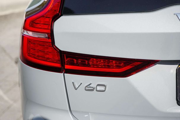 Volvo V60 T6 Recharge AWD Plus 257 kW image number 8