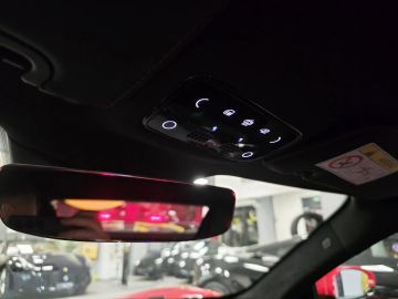 Car image 35