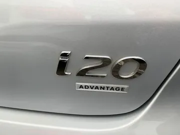 Car image 25