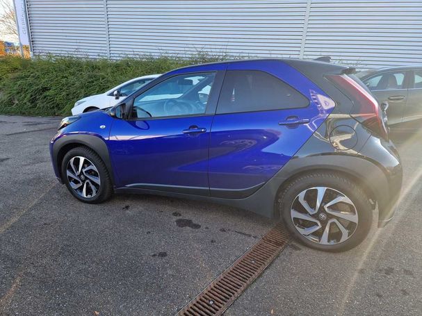 Toyota Aygo X 53 kW image number 5