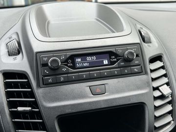 Car image 30