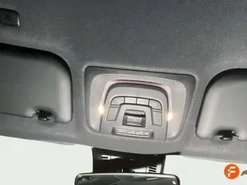 Car image 33