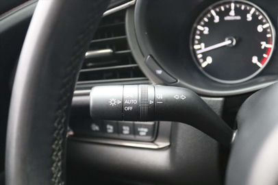 Car image 36