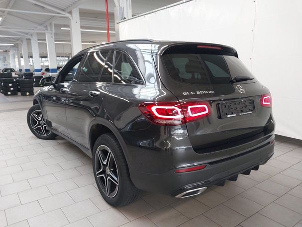 Mercedes-Benz GLC 300 de 225 kW image number 5