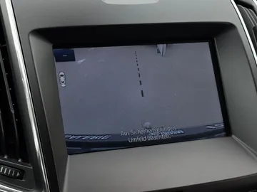 Car image 37