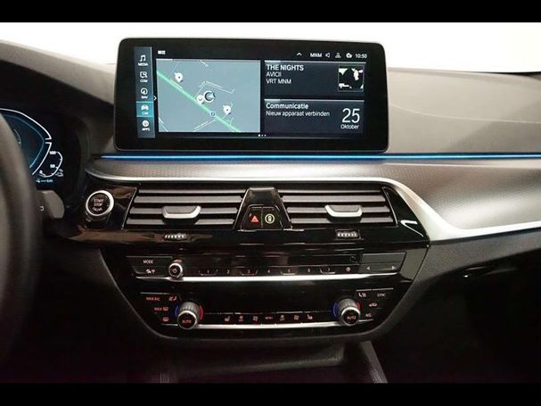 BMW 530 Touring 215 kW image number 27