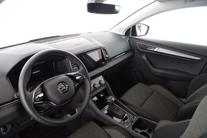 Car image 11