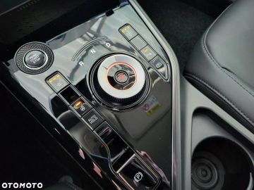 Car image 33