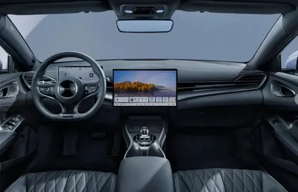 Car image 2