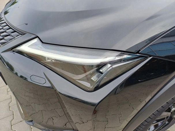 Lexus UX 200 126 kW image number 12