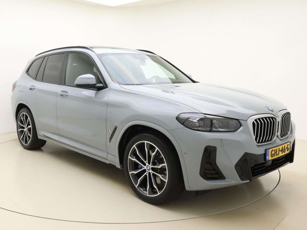 BMW X3 xDrive30e 215 kW image number 2