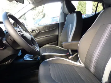 Car image 43