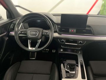 Car image 30