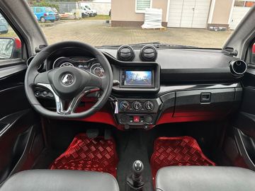 Car image 12