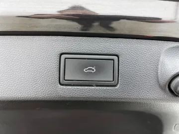 Car image 41