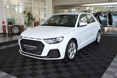 Car image 1