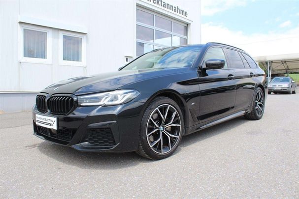 BMW 520d Touring xDrive 140 kW image number 1