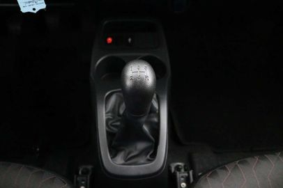 Car image 21