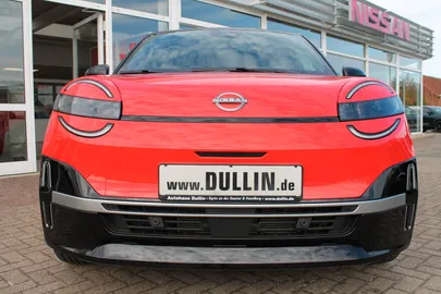 Car image 24