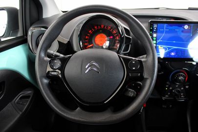 Car image 29