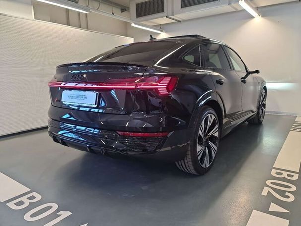 Audi Q8 55 quattro e-tron S-line 300 kW image number 3