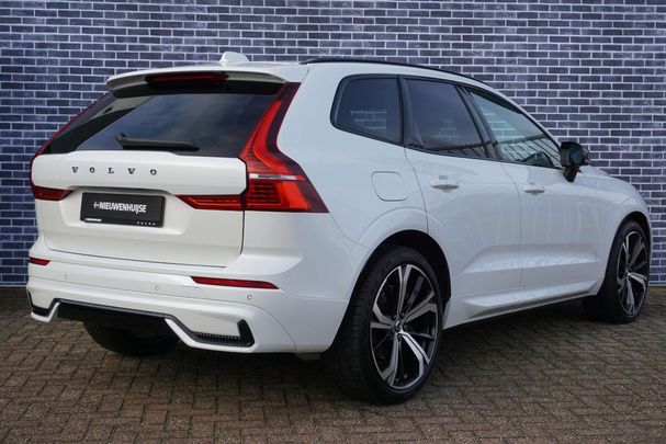 Volvo XC60 AWD B5 173 kW image number 2