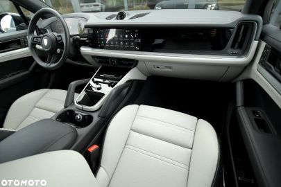 Car image 31