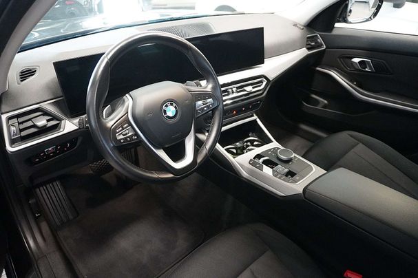 BMW 320d Touring xDrive 140 kW image number 7