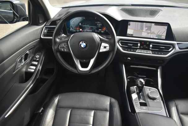 BMW 320d xDrive 140 kW image number 14