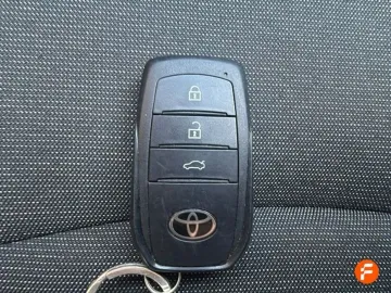 Car image 27