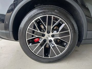 Car image 33
