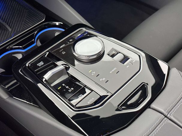 BMW i5 eDrive40 250 kW image number 19