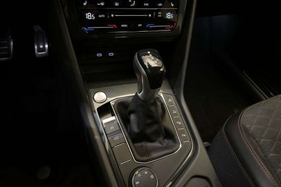 Car image 36