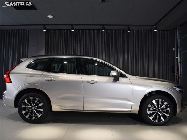 Volvo XC60 B4 145 kW image number 2