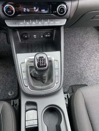 Car image 29